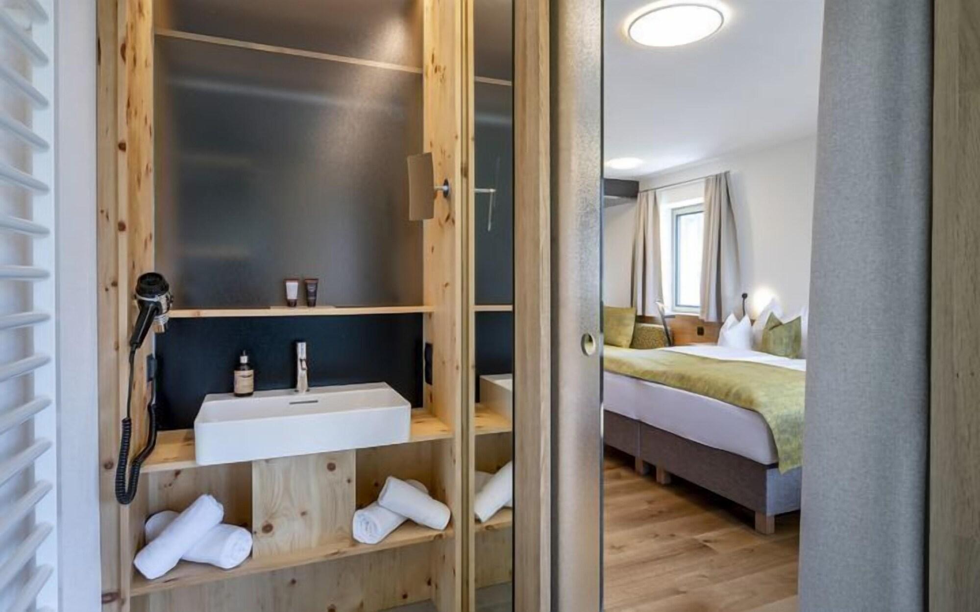Gartenhotel Crystal - 4 Sterne Superior Hotel 4*